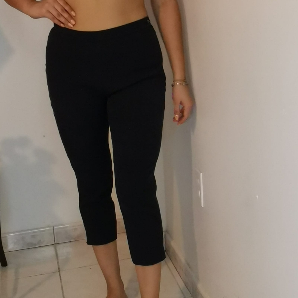 Blumarine Low-rise Capri Pants Size 8, Black color